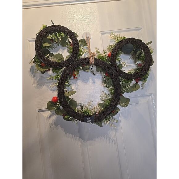 NWT Disney Parks Mickey Mouse Icon Christmas Holiday Wreath Floral Homestead - Picture 8 of 9